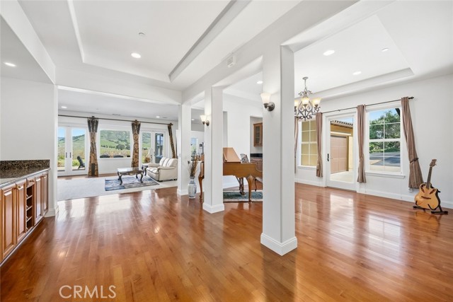 Detail Gallery Image 6 of 70 For 440 Slender Rock Place, San Luis Obispo,  CA 93405 - 5 Beds | 3/1 Baths