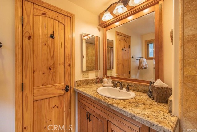 Detail Gallery Image 27 of 43 For 43478 Sheephorn Rd, Big Bear Lake,  CA 92315 - 3 Beds | 2 Baths