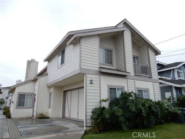 2218 Dufour Avenue A, Redondo Beach, California 90278, 3 Bedrooms Bedrooms, ,2 BathroomsBathrooms,For Sale,Dufour,SB19063757