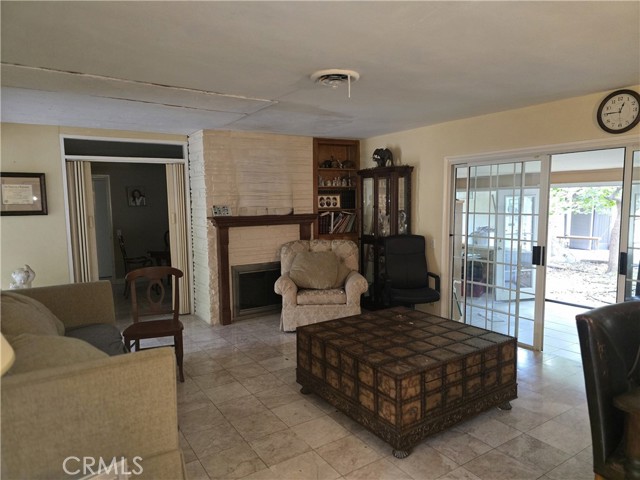 9854 Canby Avenue, Northridge CA: https://media.crmls.org/medias/b4abbe67-23c5-4337-9418-7a876024a05e.jpg