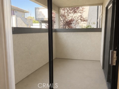 https://media.crmls.org/medias/b4ace291-6568-41f1-a988-fa80bea353aa.jpg?preset=X-Large