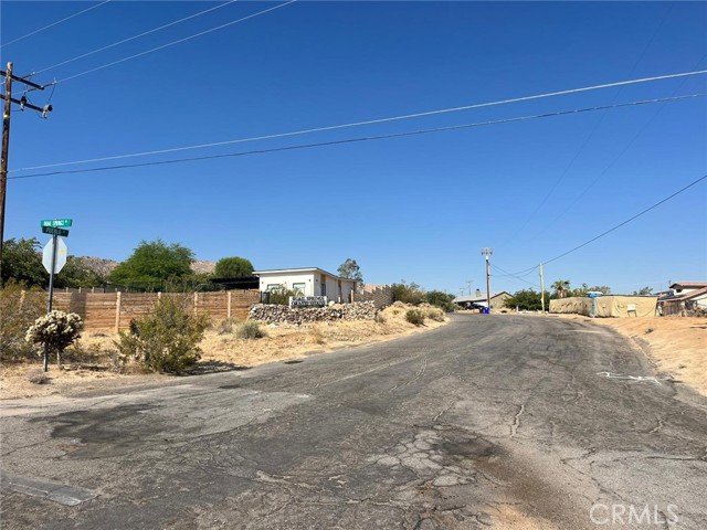 Detail Gallery Image 5 of 6 For 7537 Elwood St, Joshua Tree,  CA 92252 - 2 Beds | 1 Baths