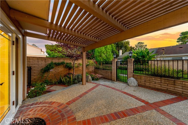 Detail Gallery Image 45 of 69 For 54 Willow Tree, Irvine,  CA 92612 - 4 Beds | 3 Baths