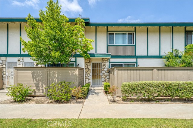 8197 Glasgow Green, Buena Park CA: https://media.crmls.org/medias/b4adb073-4c3a-4440-bad6-bd47d673f133.jpg