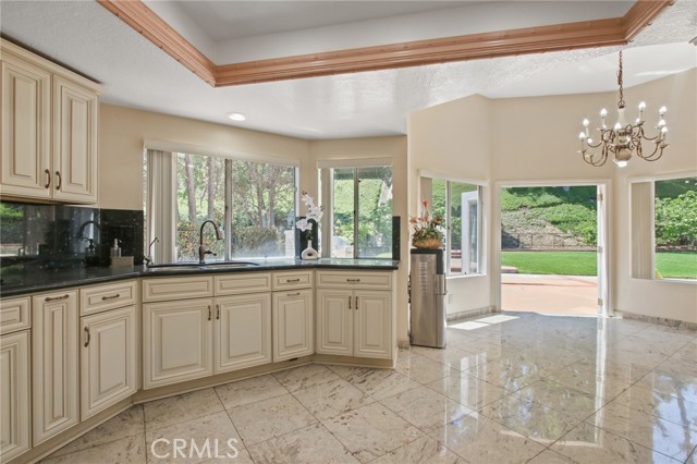 4205 Hermitage Drive, Hacienda Heights CA: https://media.crmls.org/medias/b4adcff9-1207-4f98-b85b-b57e9dec2be1.jpg