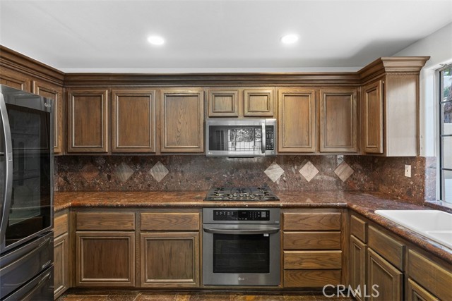 1072 Pan Ct., Thousand Oaks CA: https://media.crmls.org/medias/b4ae5097-f876-44df-a584-2c864f177db0.jpg