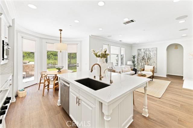 Detail Gallery Image 24 of 60 For 54 Valley Terrace, Irvine,  CA 92603 - 5 Beds | 4/1 Baths