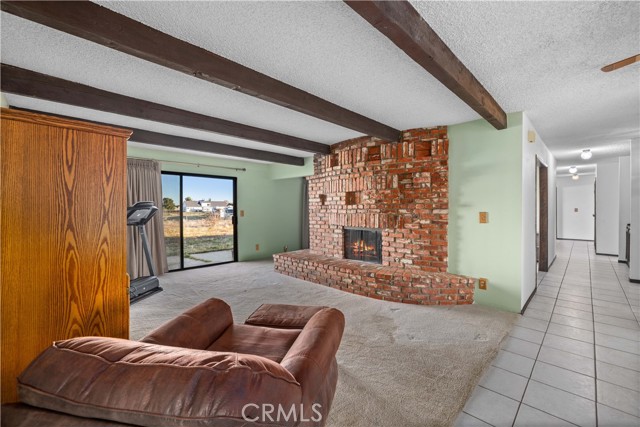 Detail Gallery Image 9 of 34 For 40830 W 43rd Street, Palmdale,  CA 93551 - 4 Beds | 2/1 Baths