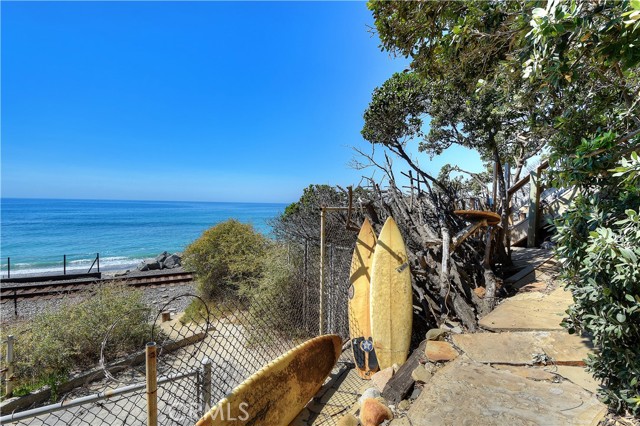405 Calle Alicia, San Clemente CA: https://media.crmls.org/medias/b4af260a-5e0f-479c-8444-d112df4aa55f.jpg