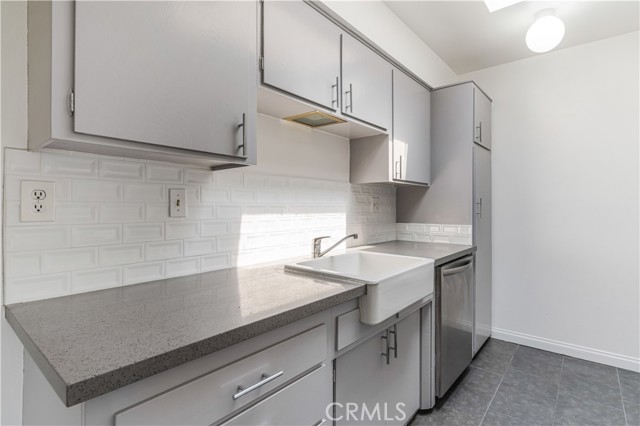 Detail Gallery Image 15 of 24 For 11138 Aqua Vista St #49,  Studio City,  CA 91602 - 0 Beds | 1 Baths