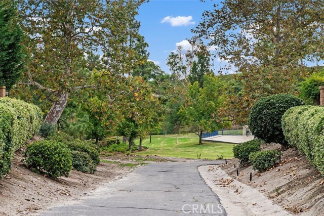 27552 Berdun, Mission Viejo CA: https://media.crmls.org/medias/b4af5ef5-1ade-43af-99d0-69f0739a82c2.jpg