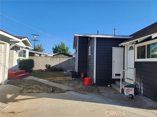 4312 Walton Avenue, Los Angeles CA: https://media.crmls.org/medias/b4af6c93-1416-4c9b-b540-e3521c781185.jpg
