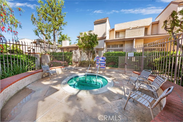 Detail Gallery Image 20 of 28 For 15137 Magnolia a,  Sherman Oaks,  CA 91403 - 3 Beds | 3 Baths