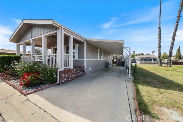 15111 Pipeline Avenue, Chino Hills CA: https://media.crmls.org/medias/b4b041ec-0512-4f56-8758-42e27ccb4fc7.jpg