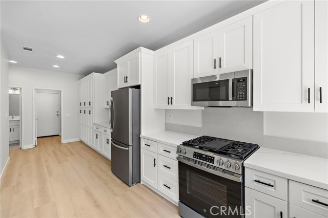 Detail Gallery Image 14 of 51 For 82 Rosenblum, Irvine,  CA 92602 - 3 Beds | 2/1 Baths