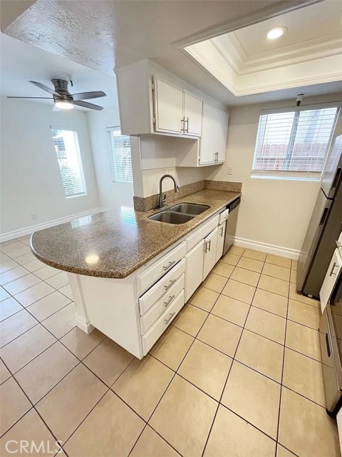 139 Avenida Miramar, San Clemente CA: https://media.crmls.org/medias/b4b0cb2a-88a7-4ffa-9225-d31c89e38a12.jpg