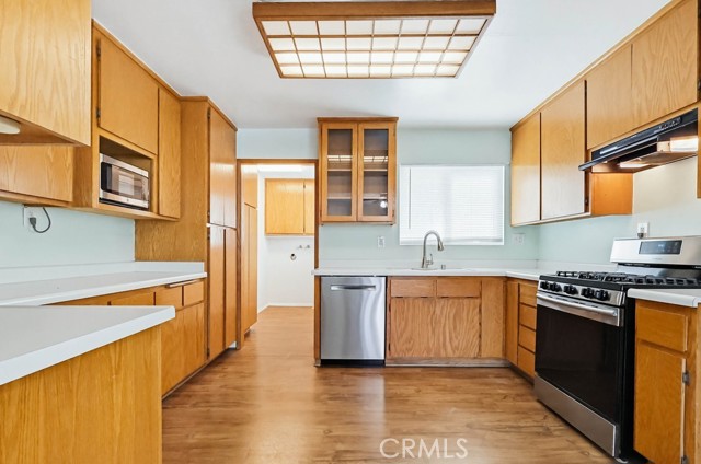 Image 14 of 75 For 5812 Graywood