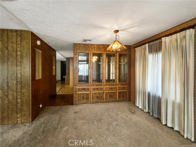 3500 Buchanan Street, Riverside CA: https://media.crmls.org/medias/b4b14a8e-d71a-485e-ba4a-8c9fd123d1e0.jpg