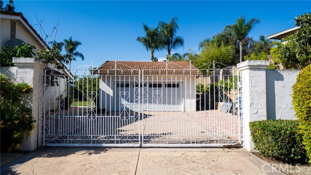 Image 6 of 58 For 13210 Avenida Socorro