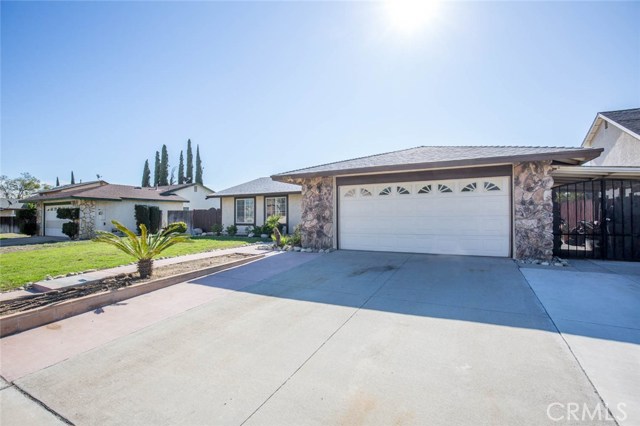 17631 Shamrock Ave, Fontana, CA 92336