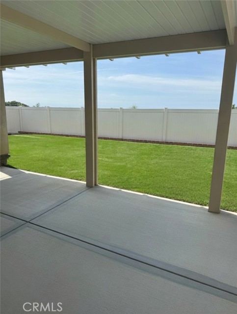 Detail Gallery Image 2 of 10 For 127 Mesquite Ct, Calimesa,  CA 92320 - 4 Beds | 2/1 Baths