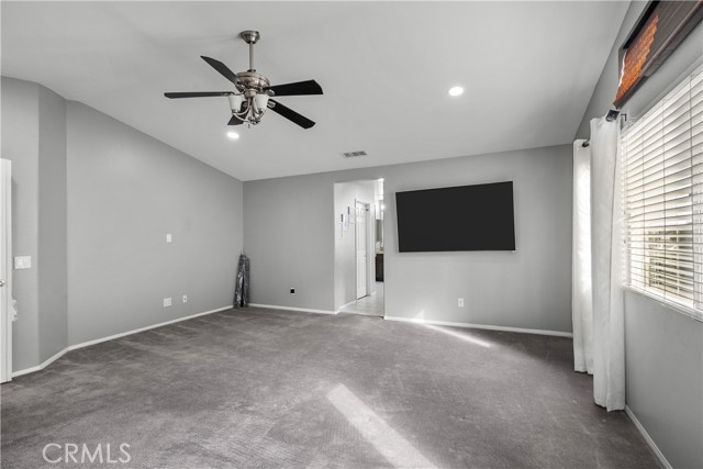 Detail Gallery Image 27 of 40 For 26426 Cardinal Dr, Canyon Country,  CA 91387 - 5 Beds | 4 Baths