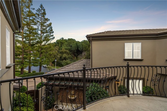 Image 35 of 75 For 2653 Vista Del Sol