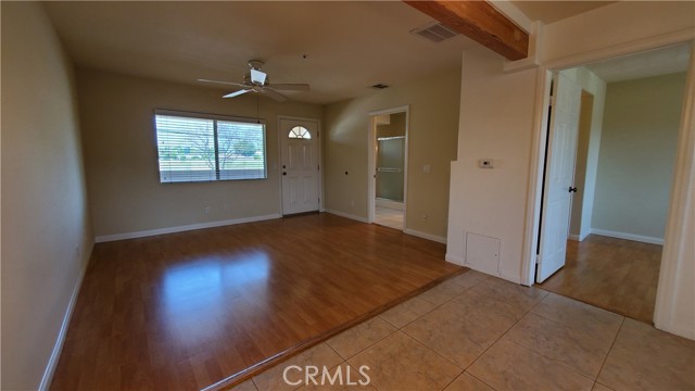 Detail Gallery Image 6 of 51 For 6121 Riverside Dr #I,  Chino,  CA 91710 - 1 Beds | 1 Baths
