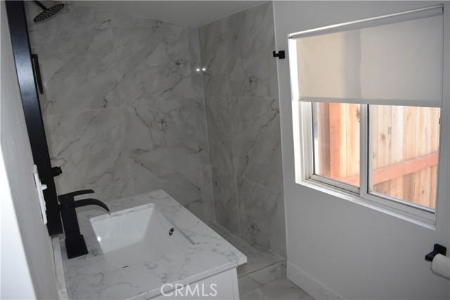 231 W Railway Street, San Dimas CA: https://media.crmls.org/medias/b4b375eb-3b55-4459-a887-d98127ac3815.jpg