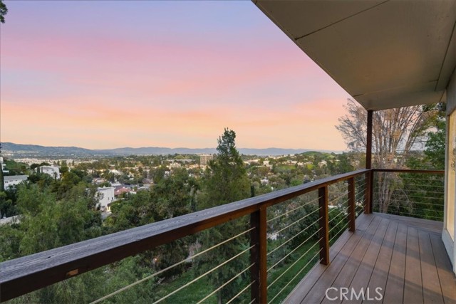 Detail Gallery Image 30 of 61 For 5160 Medina Rd, Woodland Hills,  CA 91364 - 3 Beds | 2/1 Baths