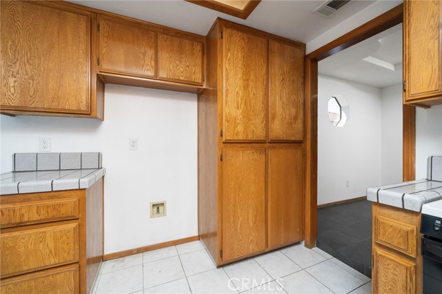 Detail Gallery Image 14 of 48 For 15821 Candlewood, Victorville,  CA 92395 - 3 Beds | 2 Baths