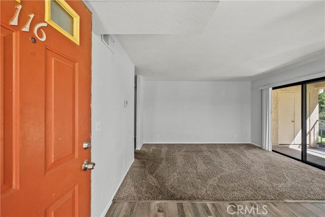 Detail Gallery Image 4 of 26 For 2554 Olive Dr #116,  Palmdale,  CA 93550 - 2 Beds | 2 Baths