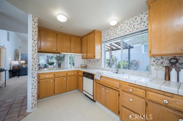 Detail Gallery Image 11 of 33 For 1060 Bluebell Way, San Luis Obispo,  CA 93401 - 2 Beds | 2 Baths