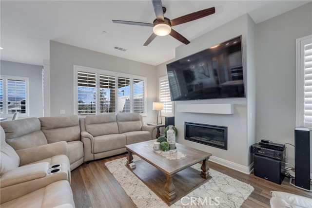 24185 Sprout Drive, Corona CA: https://media.crmls.org/medias/b4b6f697-4580-4ebf-87b2-8701f54cfdf2.jpg