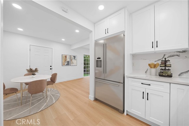 7116 Waring Avenue, Los Angeles CA: https://media.crmls.org/medias/b4b882b1-7a86-491f-879c-e08404aa8498.jpg