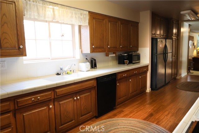 Detail Gallery Image 9 of 20 For 10035 Gierson Ave, Chatsworth,  CA 91311 - 4 Beds | 3 Baths