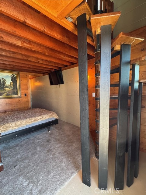 Detail Gallery Image 2 of 38 For 24998 Ocean View Dr, Crestline,  CA 92325 - 1 Beds | 1 Baths