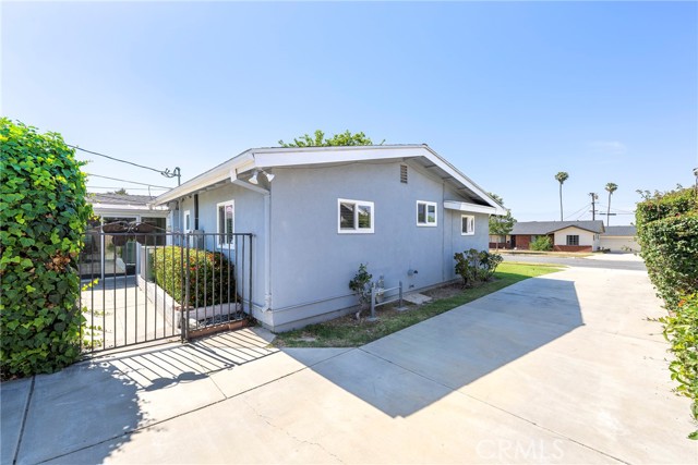 228 W OLD MILL, Corona CA: https://media.crmls.org/medias/b4ba5901-e667-49fc-a15f-e6942087dbb0.jpg