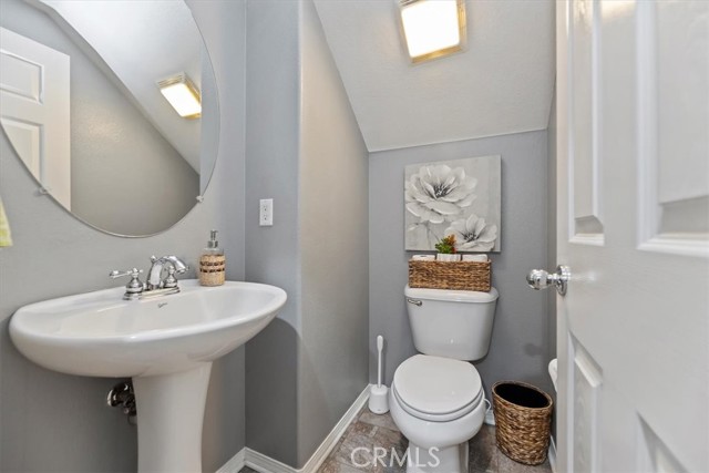 27886 John F Kennedy Drive, Moreno Valley CA: https://media.crmls.org/medias/b4bac553-b5f2-4f4c-ae76-0652a445a171.jpg