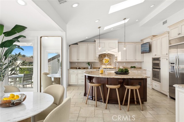 Detail Gallery Image 12 of 51 For 15 Curl Dr, Corona Del Mar,  CA 92625 - 3 Beds | 3 Baths