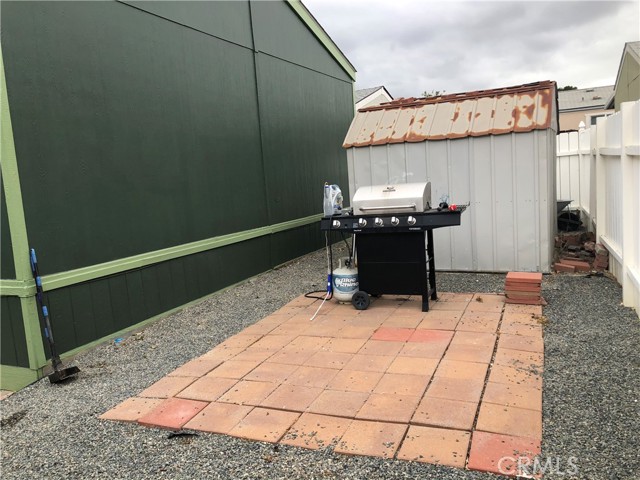 4901 Green River Road, Corona CA: https://media.crmls.org/medias/b4bb94b1-d5a1-47d1-bf50-813061404f47.jpg