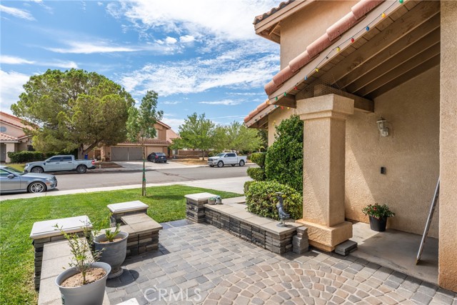 Detail Gallery Image 3 of 40 For 12342 Southwind St, Victorville,  CA 92392 - 4 Beds | 3 Baths