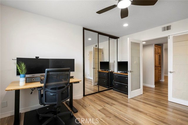 2299 N Legion Drive, Signal Hill CA: https://media.crmls.org/medias/b4bc279f-ad95-4c73-8dc9-a6915ae7fd7f.jpg