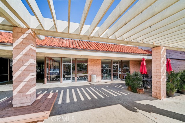 413 E AVENIDA DE LOS ARBOLES, Thousand Oaks, California 91360, ,Commercial Lease,For Rent,413 E AVENIDA DE LOS ARBOLES,CRPW24141334