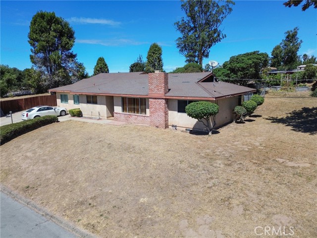 777 Sierra Road, Nipomo CA: https://media.crmls.org/medias/b4bc9499-0a77-4ef6-93a8-c798219c209e.jpg
