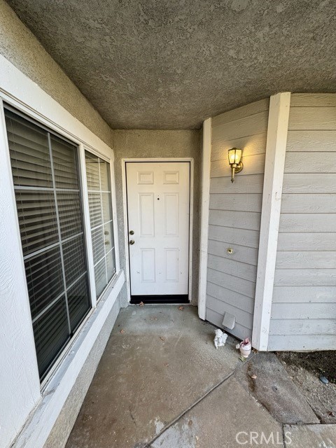 Detail Gallery Image 5 of 37 For 7645 Hillhurst Dr, Riverside,  CA 92508 - 3 Beds | 2/1 Baths