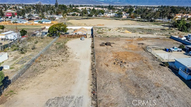 16072 Arrow Boulevard, Fontana, California 92335, ,Commercial Sale,For Sale,16072 Arrow Boulevard,CRCV22244175