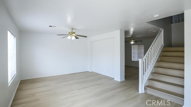 9476 Plum Court, Hesperia CA: https://media.crmls.org/medias/b4bdb4ce-91e0-46f9-89e5-cdefe62150c4.jpg
