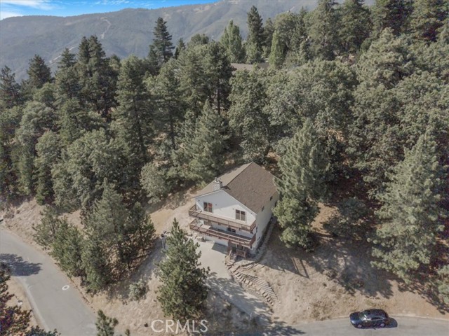 Detail Gallery Image 5 of 46 For 30134 Enchanted Way, Running Springs,  CA 92382 - 4 Beds | 3/1 Baths