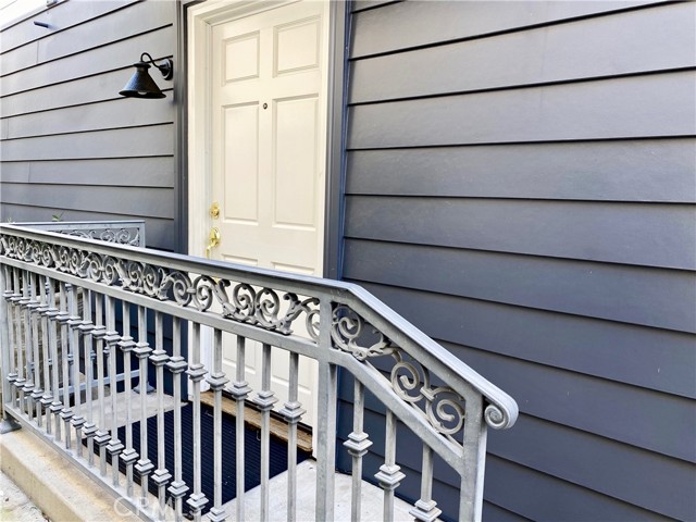 Detail Gallery Image 3 of 14 For 222 Marine, Newport Beach,  CA 92662 - – Beds | – Baths